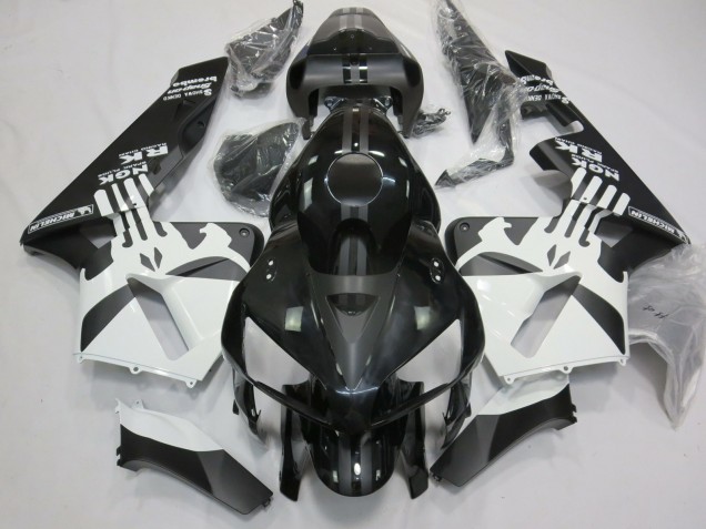 Matte & White Punisher Logo 2005-2006 Honda CBR600RR Fairings Factory Matte & White Punisher Logo 2005-2006 Honda CBR600RR Fairings Factory